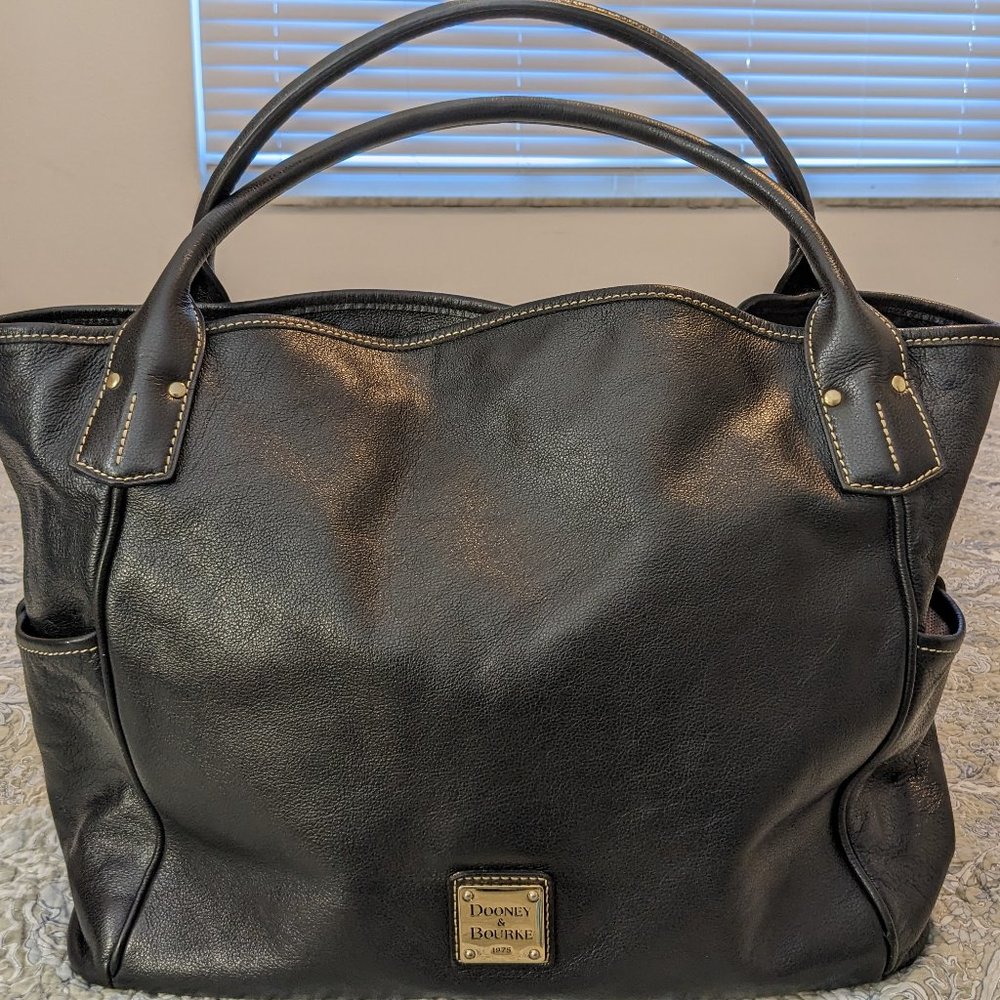 Rare Vtg Dooney & Bourke Lge Blk Florentine Leather Kristen Bag With Brass